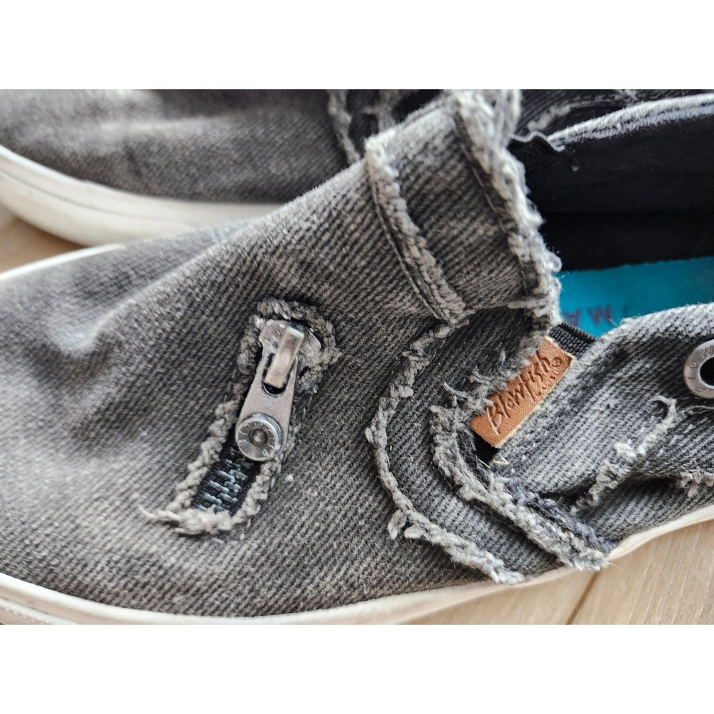 Blowfish Malibu Play Grey Distressed Denim Slip On Sneakers Frayed Faux Zipper - Picture 2 of 9